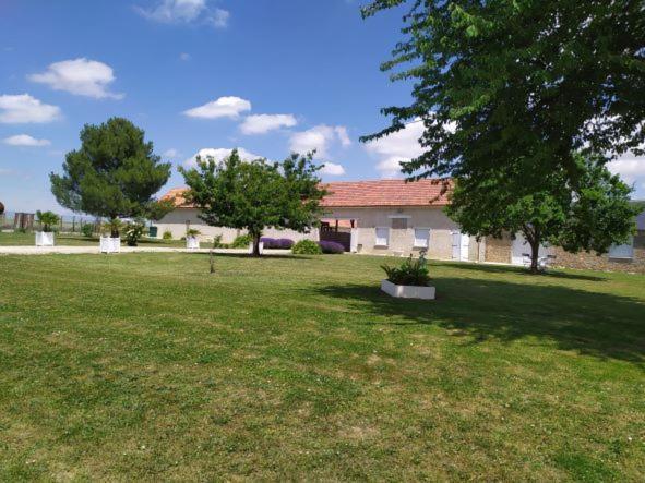 Gite De La Petite Forge Clevilliers Exterior foto