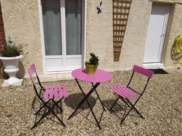 Gite De La Petite Forge Clevilliers Exterior foto