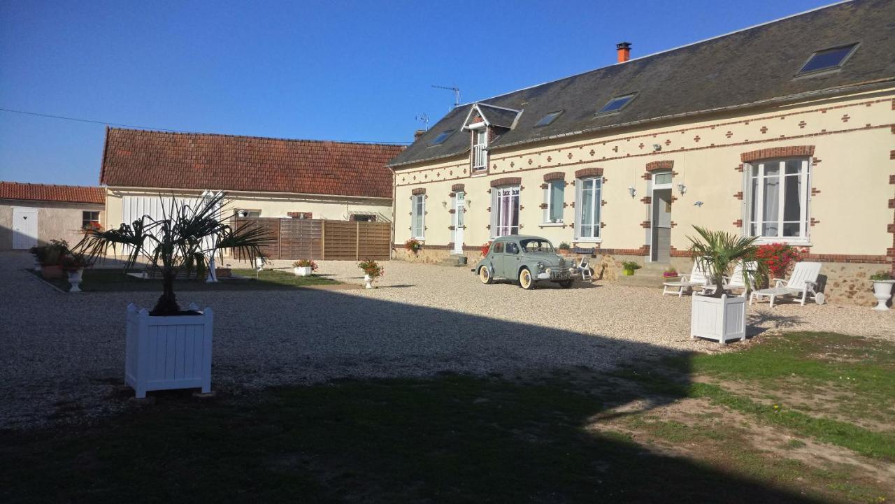 Gite De La Petite Forge Clevilliers Exterior foto